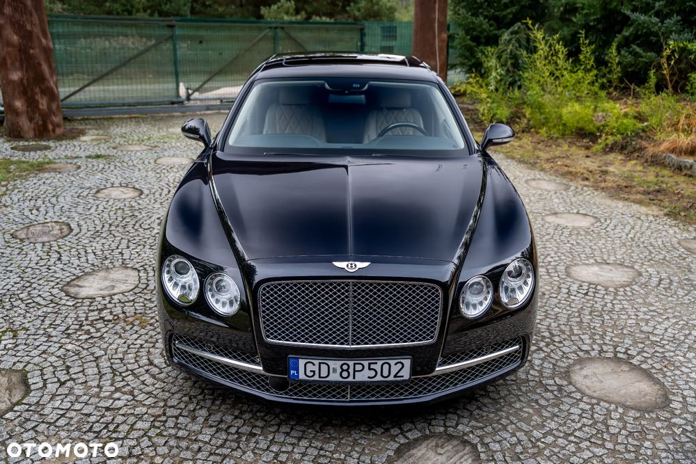 Bentley Flying Spur Mulliner - 6