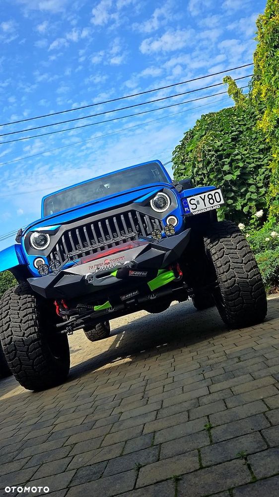 Jeep Wrangler 3.6 Unlim Sahara - 32