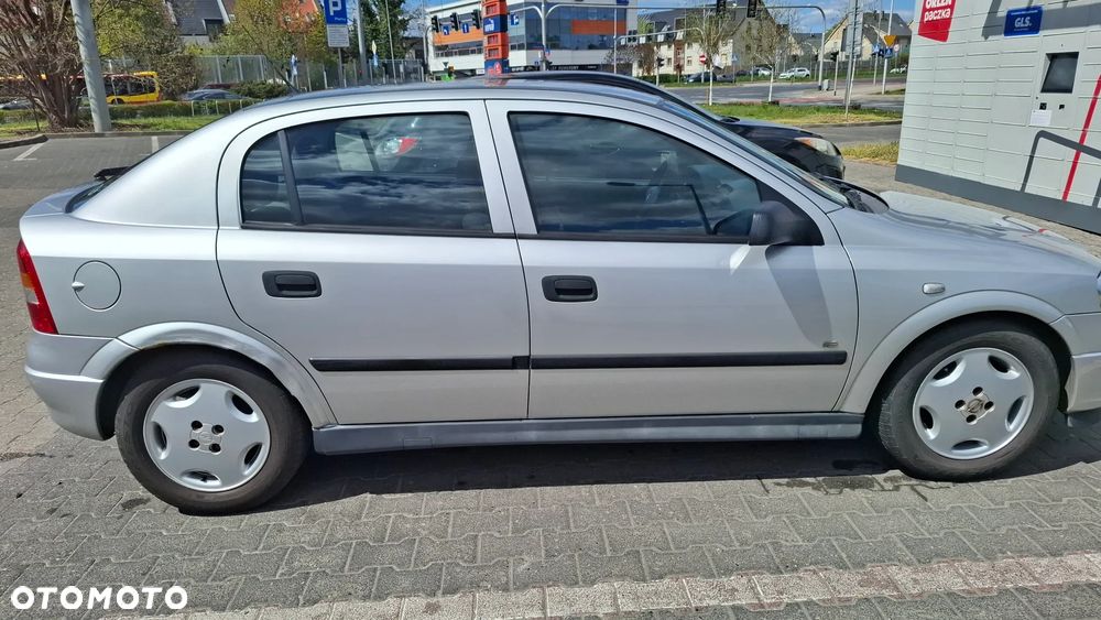Opel Astra 1.4 NJoy - 12