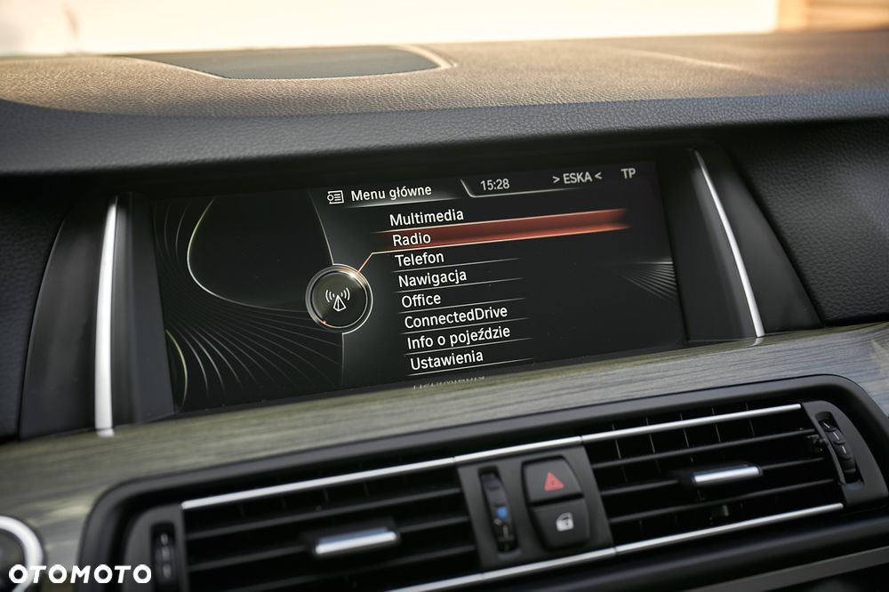 BMW Seria 5 525d xDrive Modern Line - 32