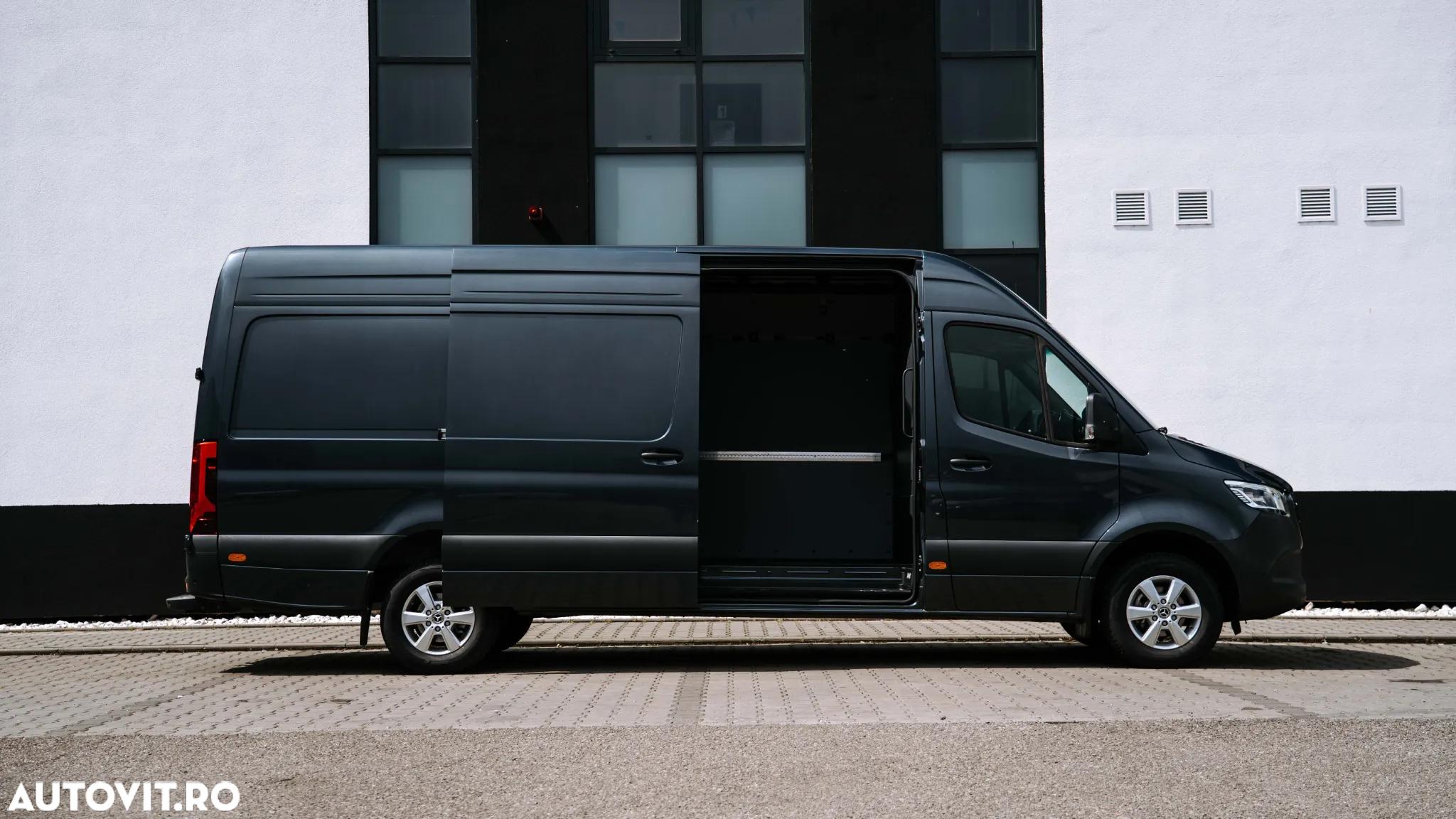Mercedes-Benz SPRINTER - 4