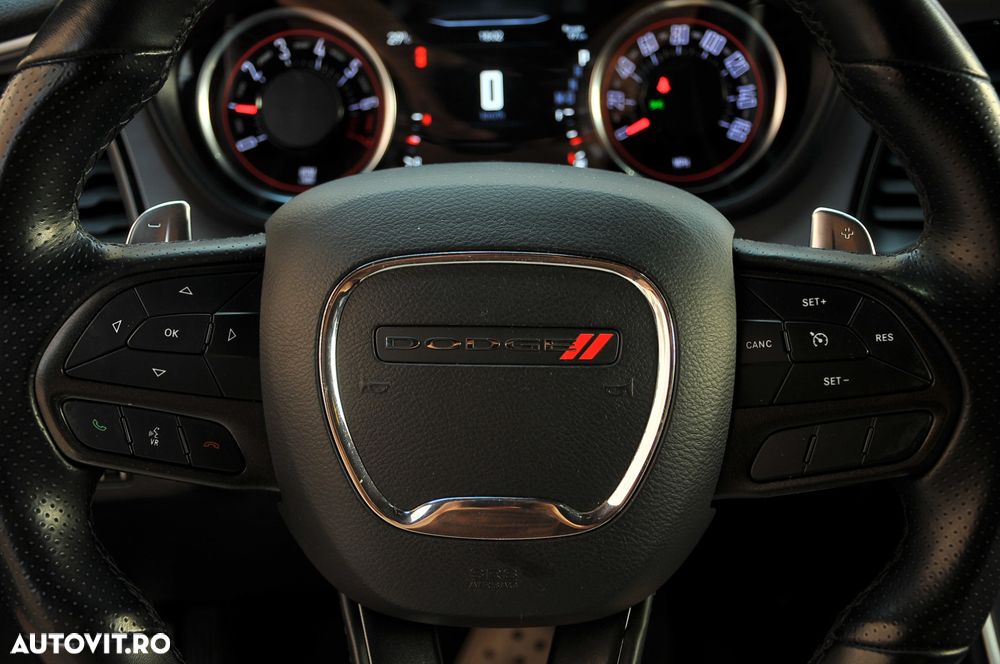 Dodge Challenger - 20