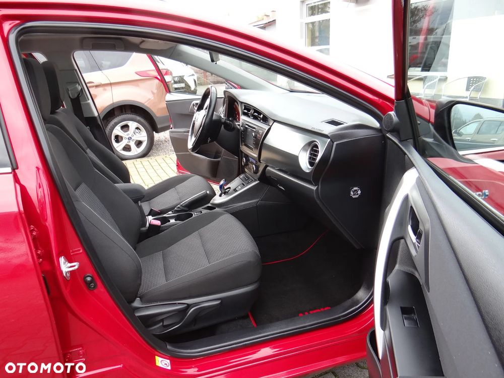 Toyota Auris 1.8 VVT-i Hybrid Automatik Touring Sports Executive - 34