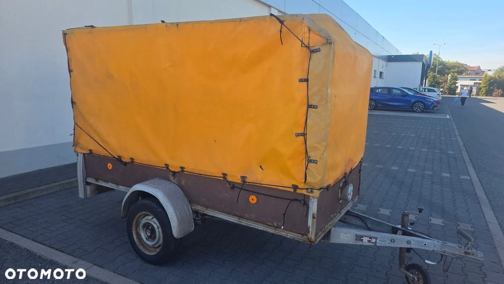 Używany Inny Sprzedam przyczepkę samochodową Dmc 750 na Wahaczu marka ...
