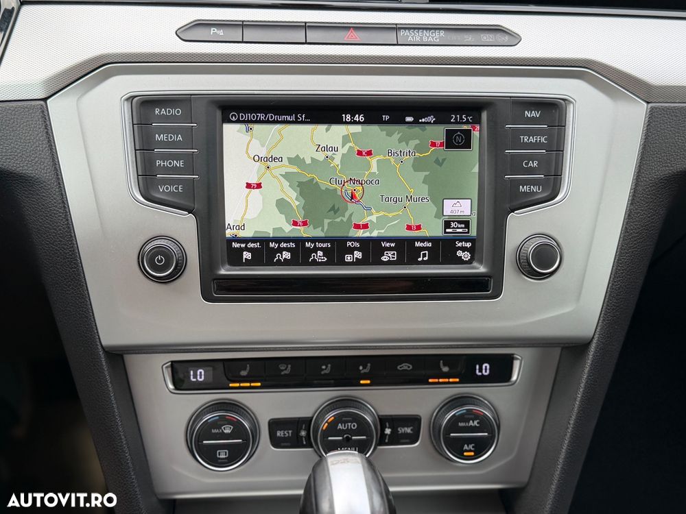 Volkswagen Passat 2.0 TDI SCR DSG BlueMotion Comfortline - 35