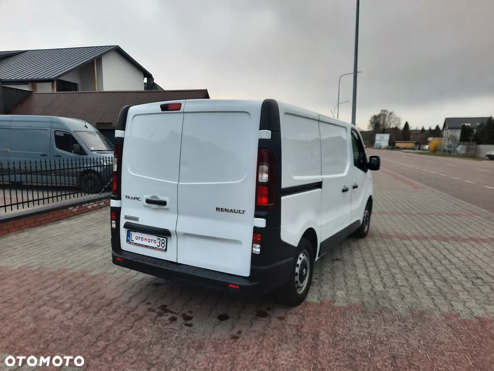 Renault Trafic - 9