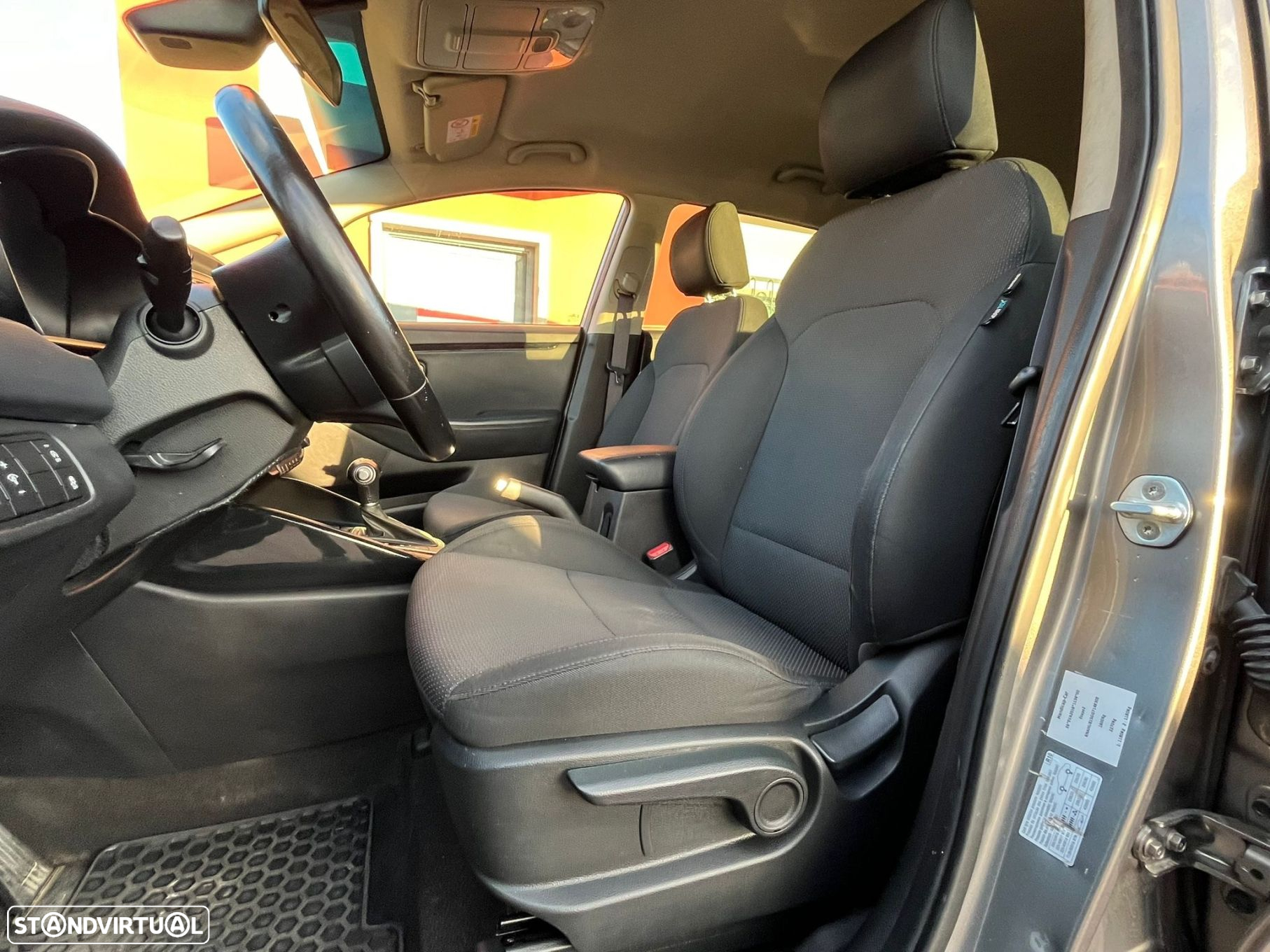 Kia Carens 1.7 CRDi ISG TX Aut. - 12