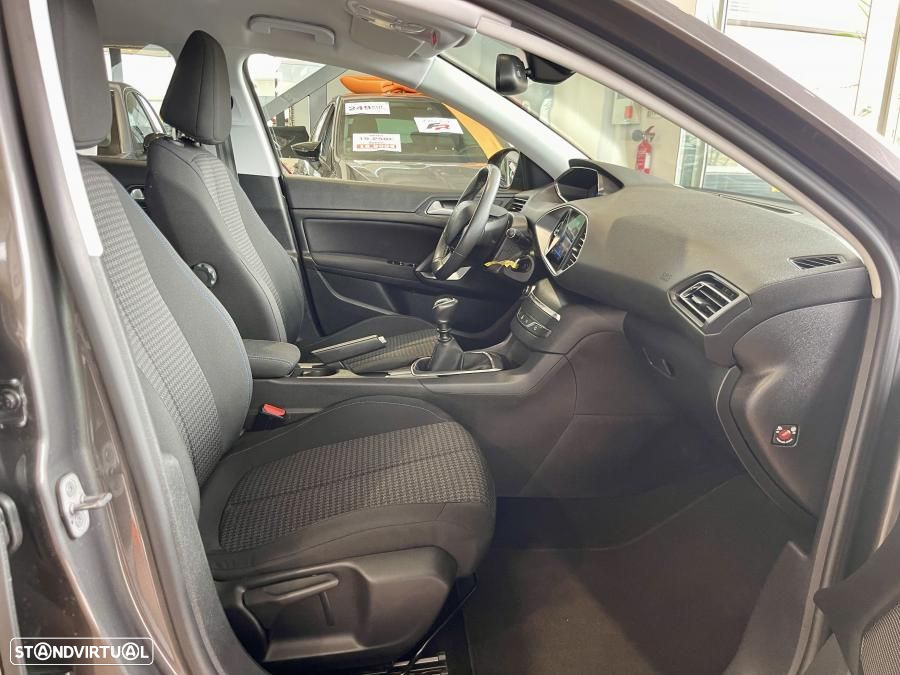 Peugeot 308 SW 1.5 BlueHDi Style - 26