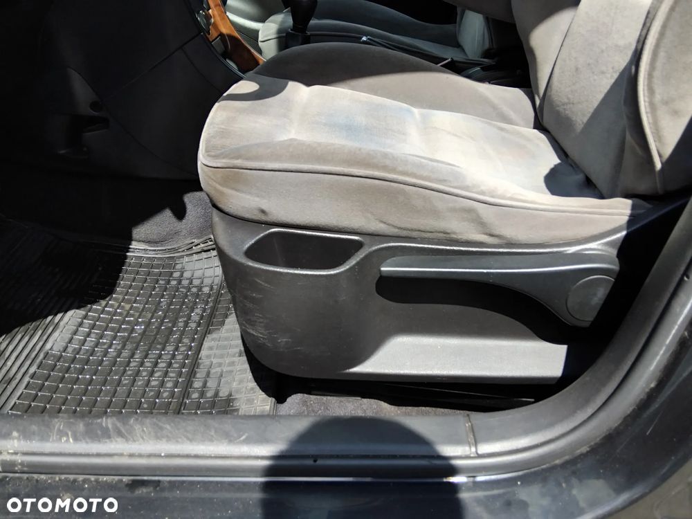 Peugeot 307 1.4 HDI XS - 19