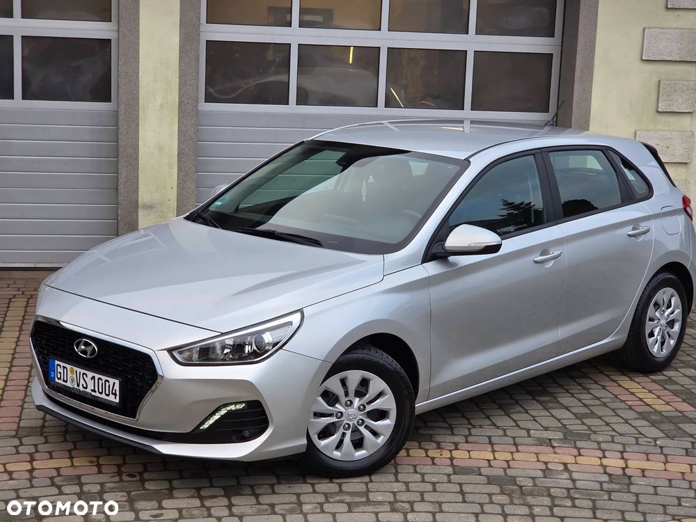 Hyundai i30 1.4 Select - 2