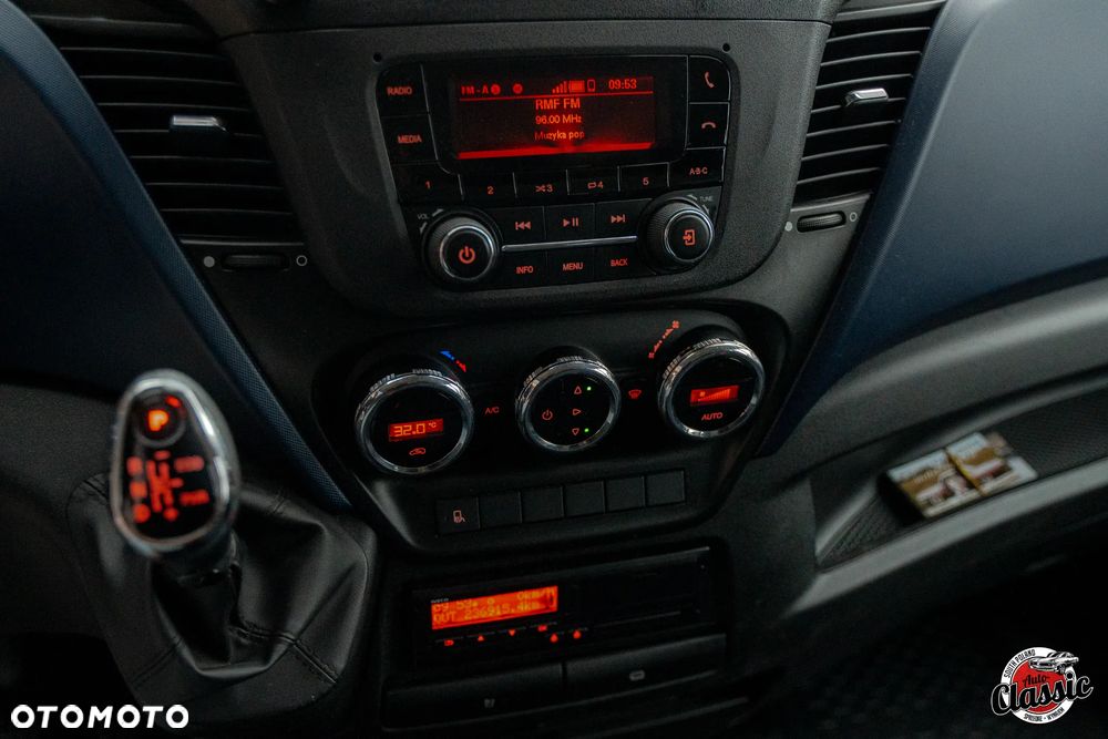 Iveco DAILY 35S18 - 10