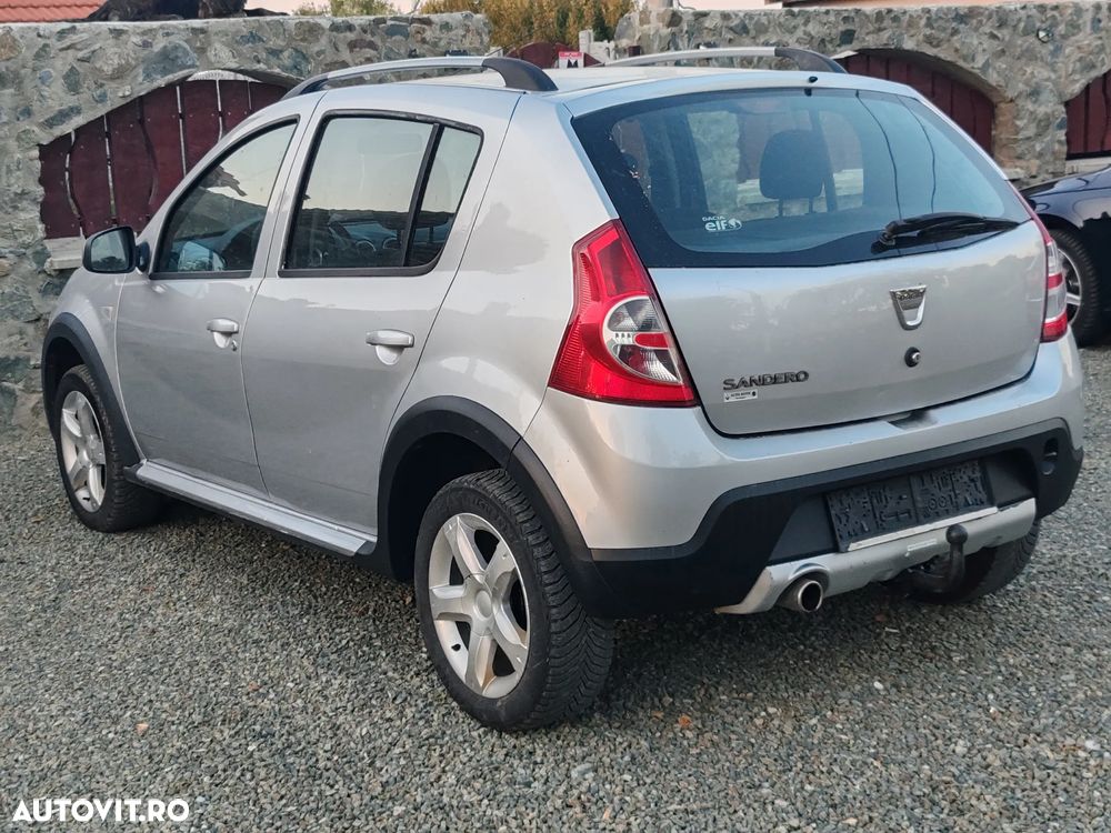 Dacia Sandero - 4