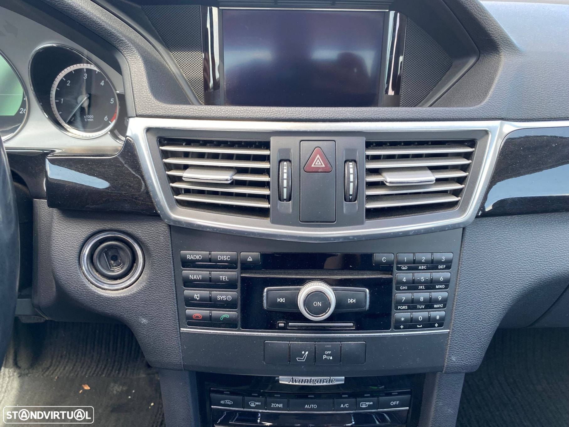 Mercedes-Benz E 250 CDi Avantgarde BlueEfficiency - 15