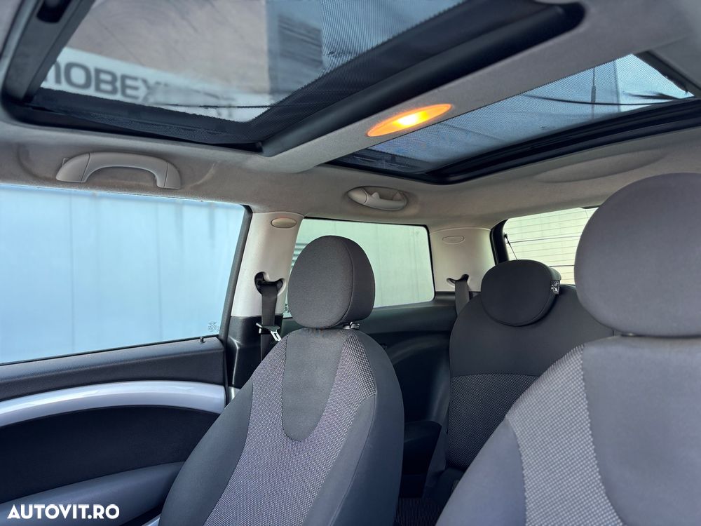 Mini Cooper Standard - 4