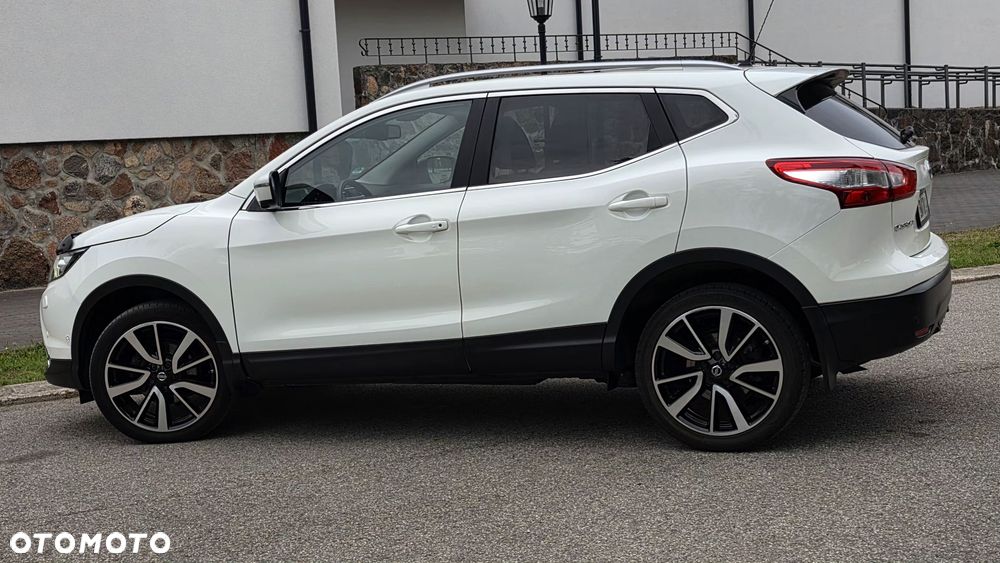 Nissan Qashqai 1.2 DIG-T Xtronic TEKNA+ - 17