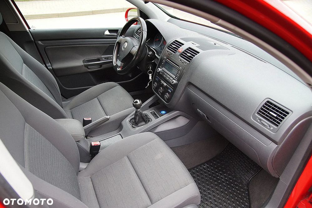 Volkswagen Golf 1.6 Comfortline - 14