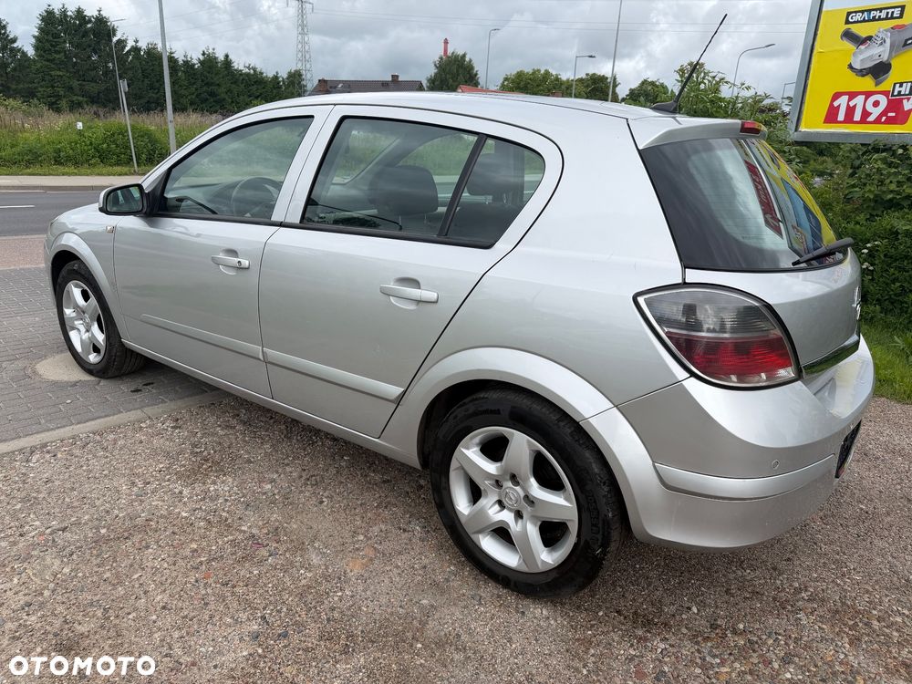 Opel Astra - 4