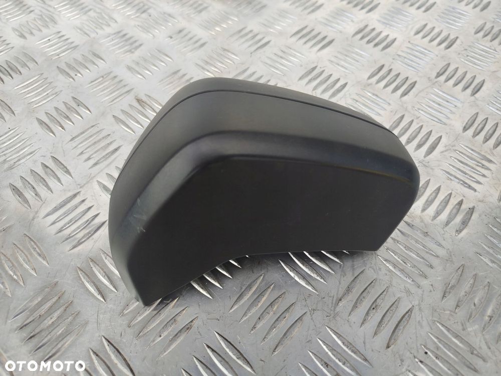 ZAŚLEPKA OSŁONA PASA FOTELA RECARO SCANIA NTG - 2