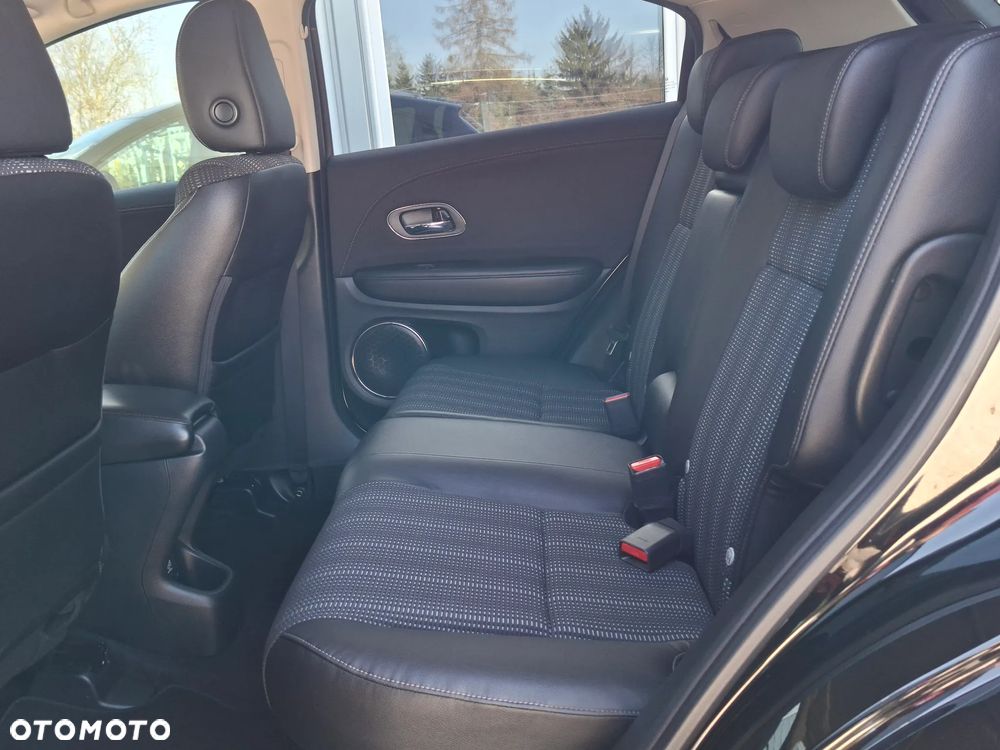 Honda HR-V 1.5 i-VTEC CVT Executive - 26