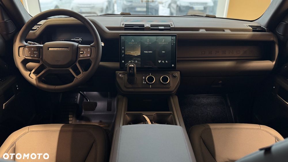 Land Rover Defender 130 D350 X-Dynamic SE - 8
