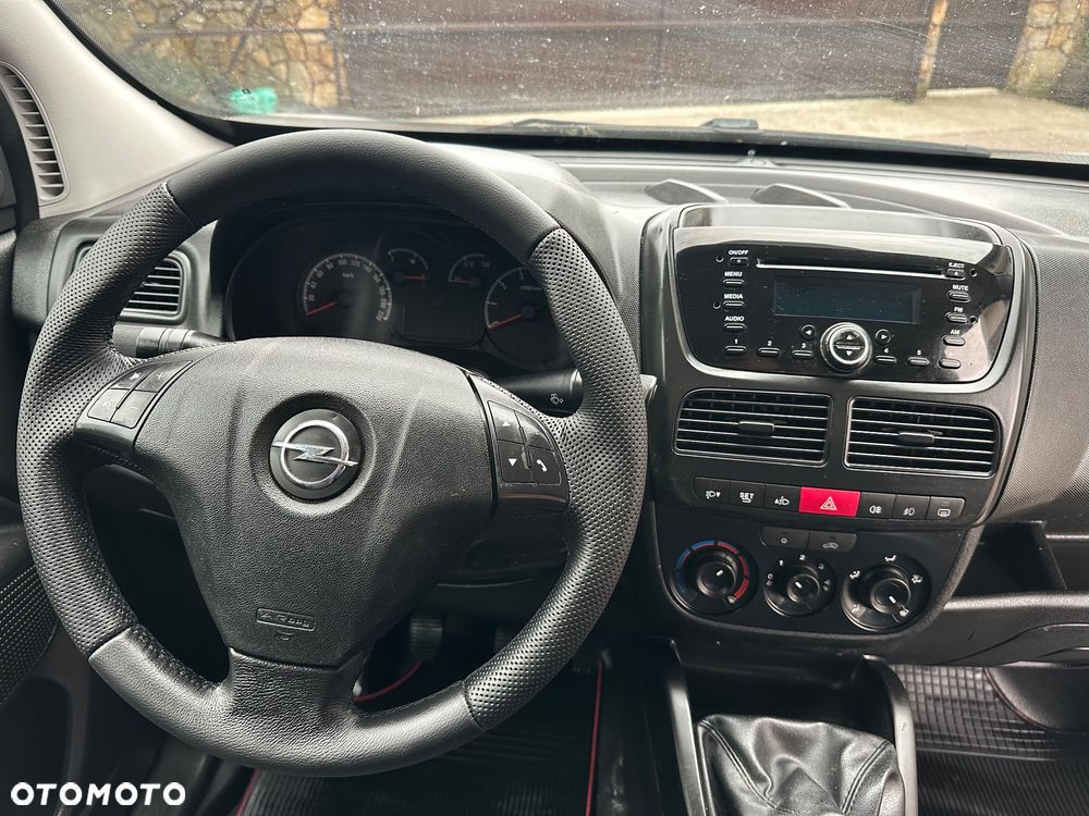 Opel Combo - 16