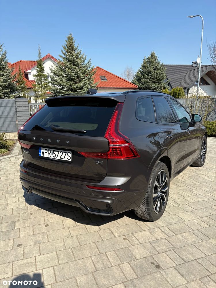Volvo XC 60 B4 B Plus Dark - 13