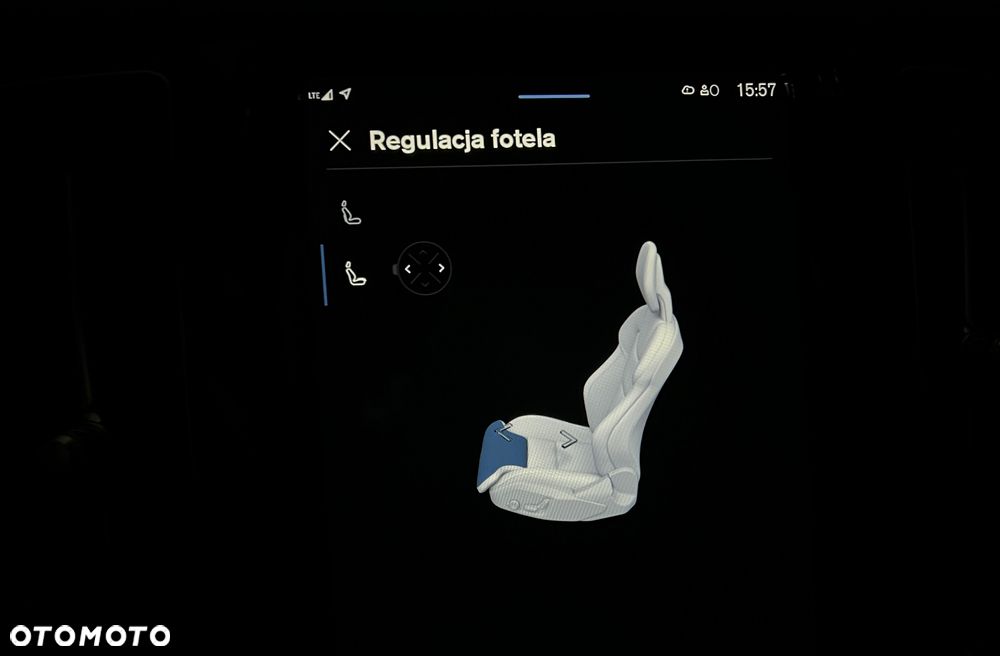 Volvo XC 60 B4 B Plus Dark - 21