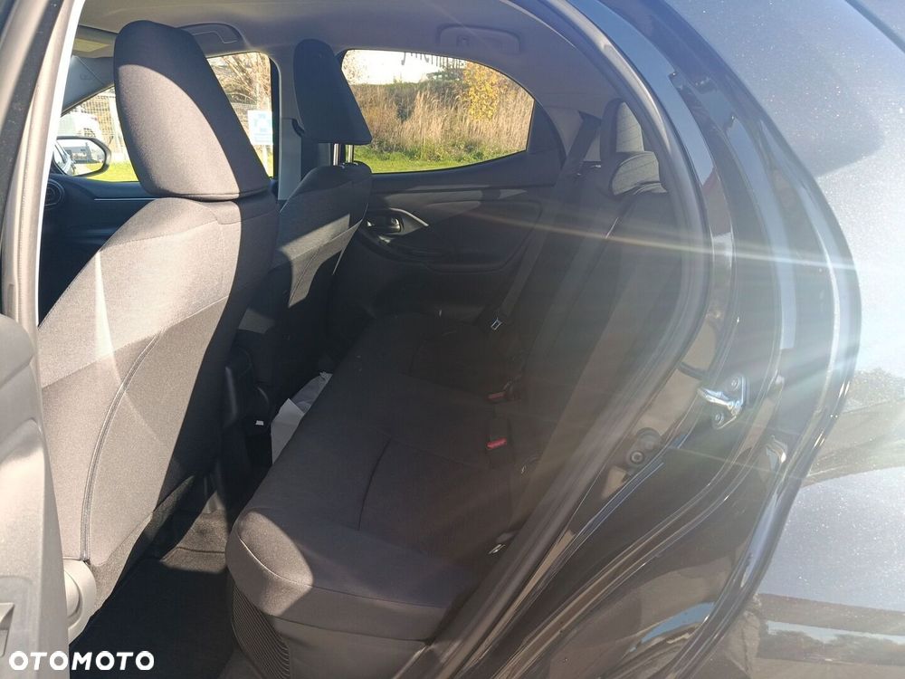 Toyota Yaris Hybrid 1.5 Style - 14
