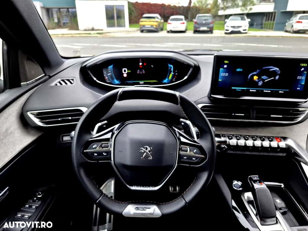 Peugeot 3008 Hybrid 225 e-EAT8 GT Pack - 6