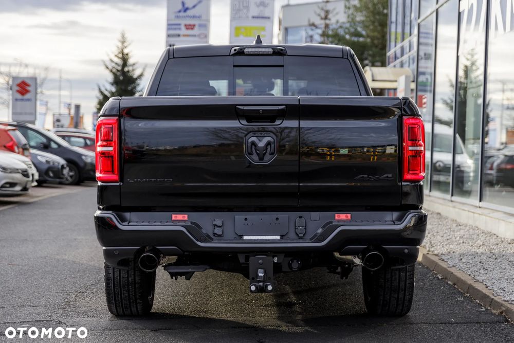 RAM 1500 Limited Night - 6