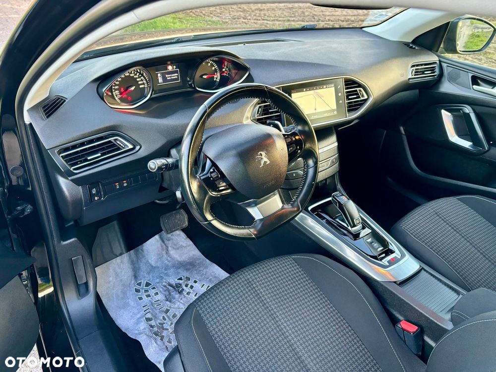 Peugeot 308 - 10