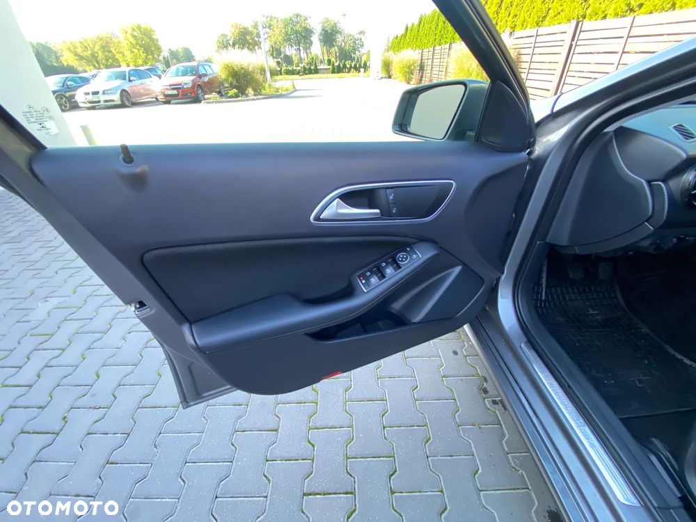 Mercedes-Benz Klasa A 180 CDI AMG Line - 21