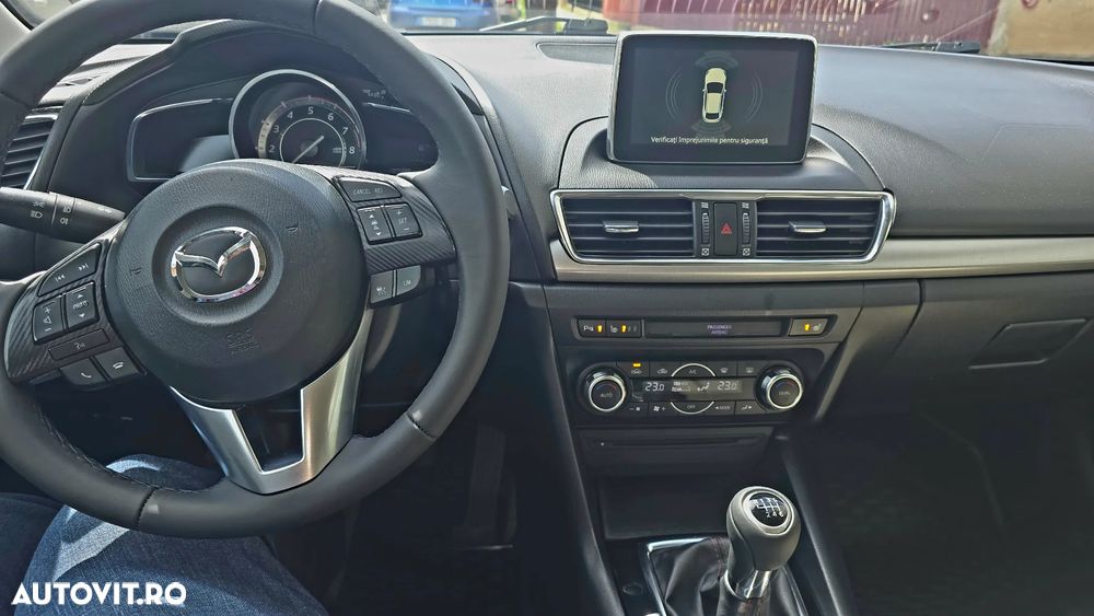 Mazda 3 G165 Revolution Top - 16