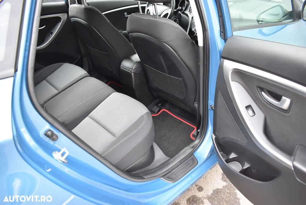 Hyundai i30 1.6 Automatik Style - 16