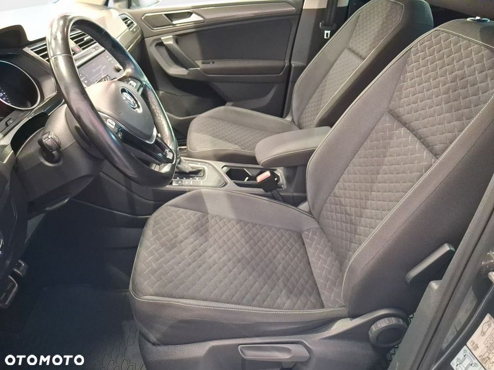 Volkswagen Tiguan - 21