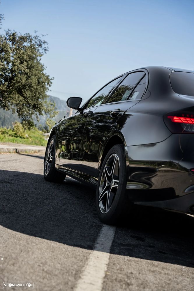 Mercedes-Benz E 300 de AMG Line - 18