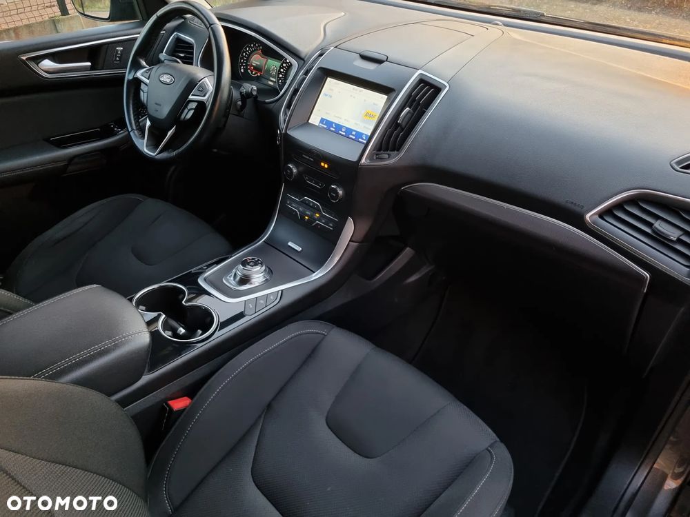 Ford S-Max 2.0 EcoBlue Titanium - 23