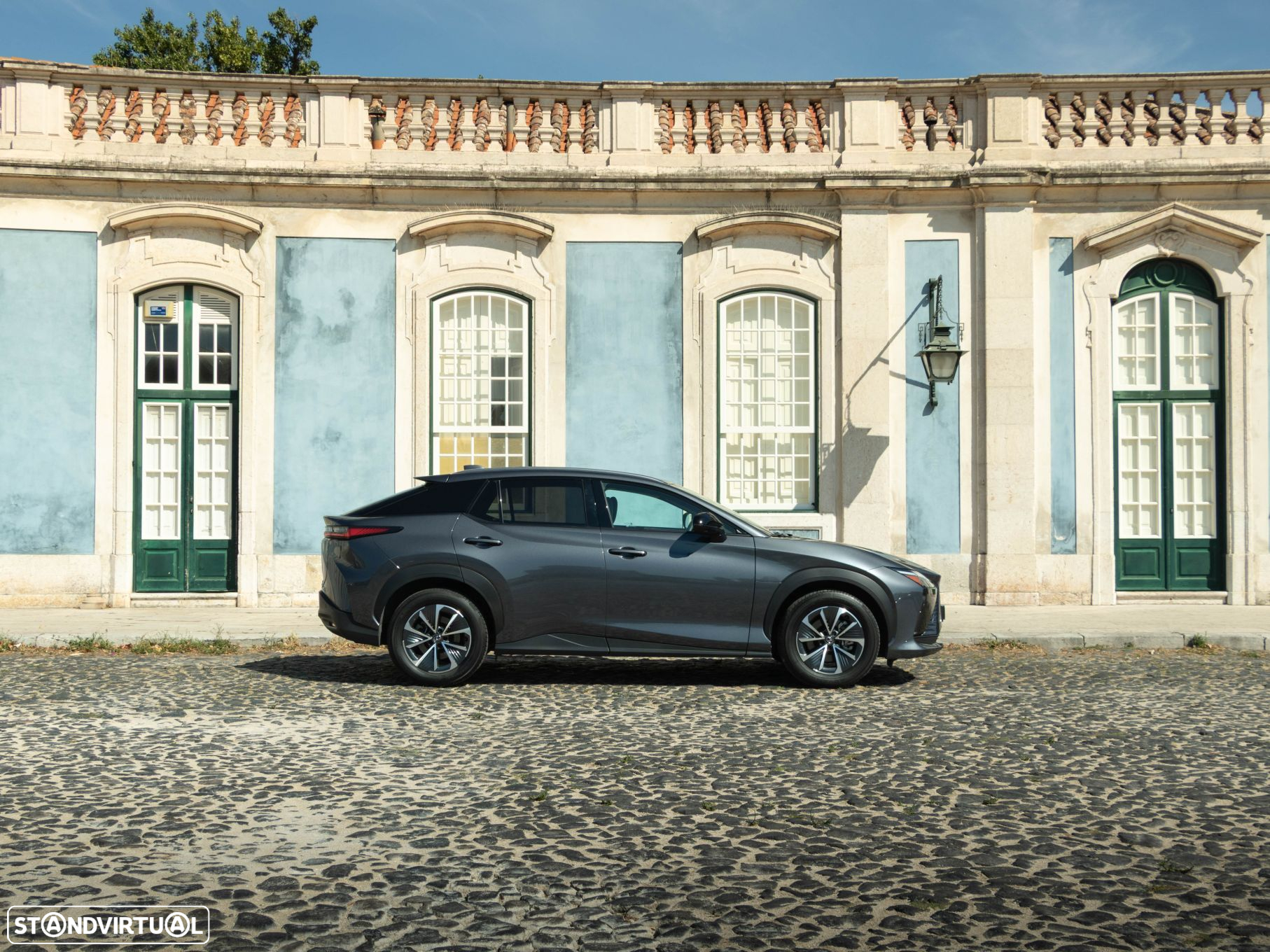 Lexus RZ 450e Executive Plus - 6