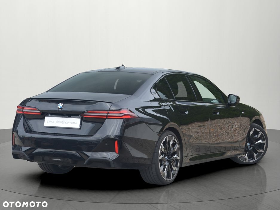 BMW Seria 5 520d xDrive mHEV M Sport Edition - 3