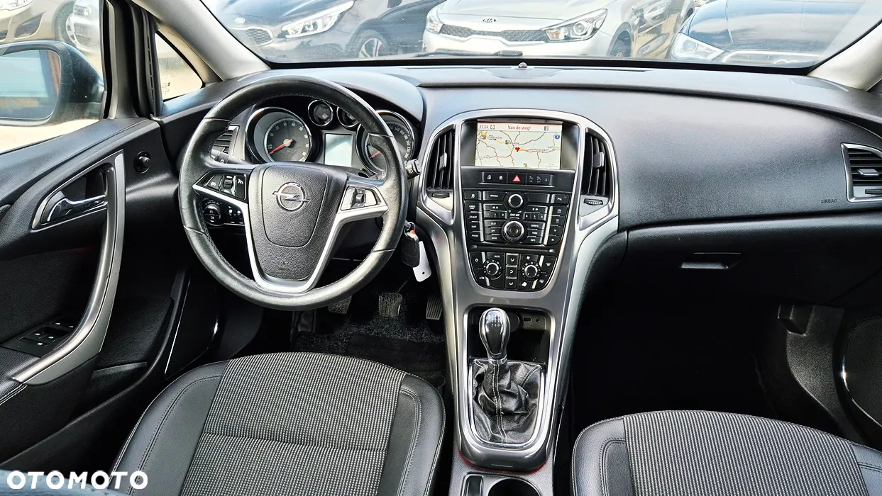 Opel Astra IV 1.4 T Cosmo - 34
