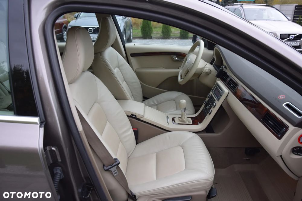 Volvo S80 2.5T Momentum - 27