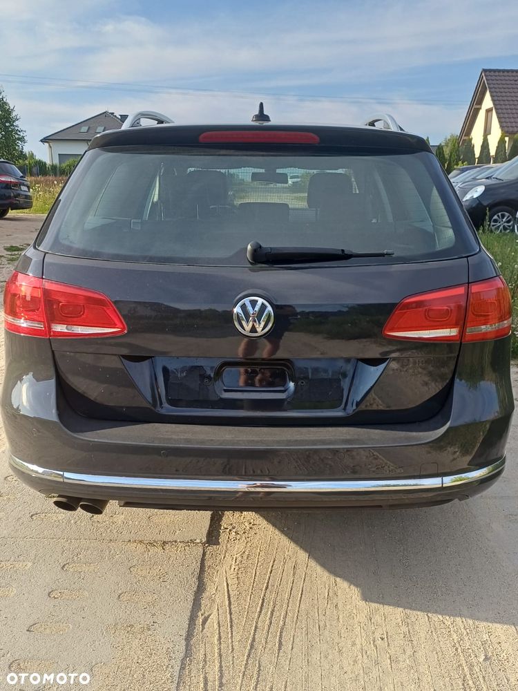 Volkswagen Passat 2.0 TDI DSG Highline - 5