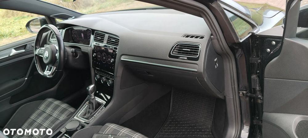 Volkswagen Golf GTD (BlueMotion Technology) DSG - 40