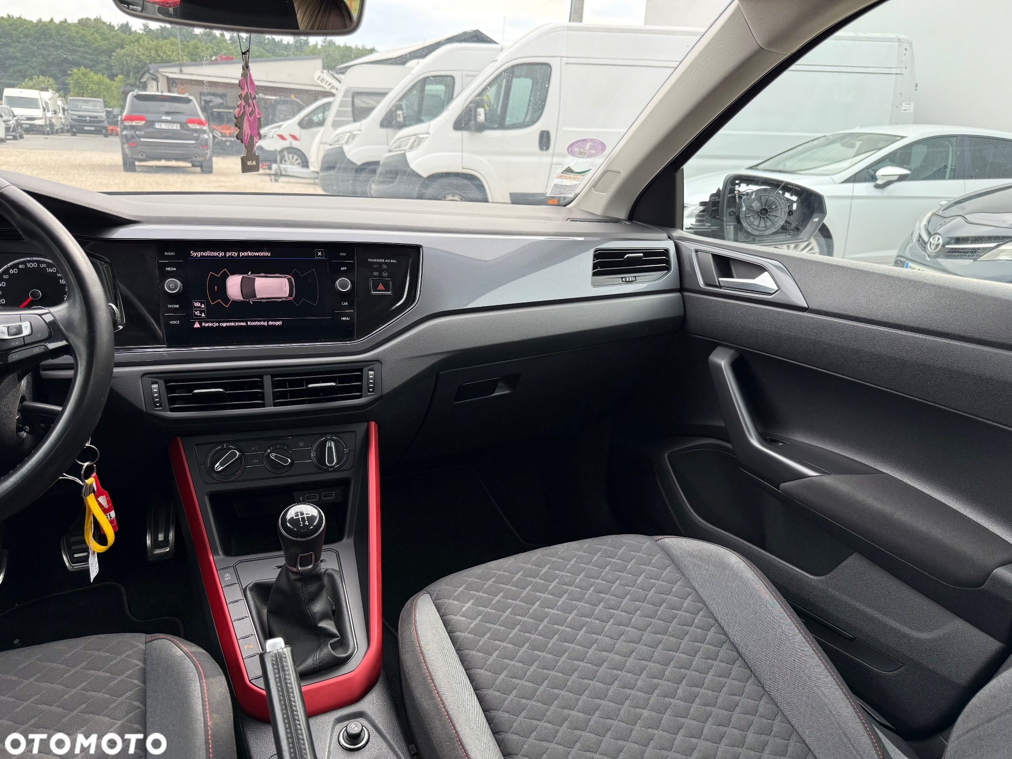 Volkswagen Polo - 11