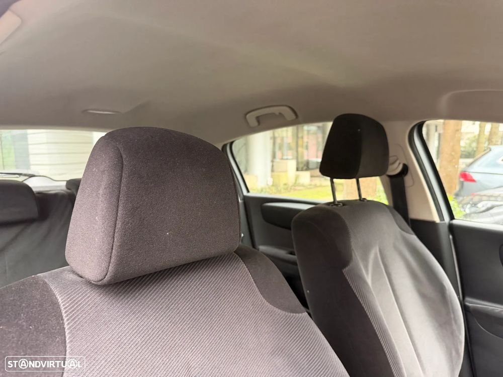 Citroën C4 1.6 HDi Business - 20