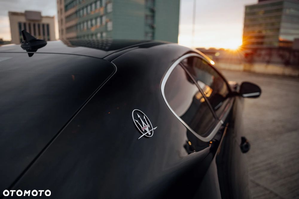 Maserati GranTurismo S - 19