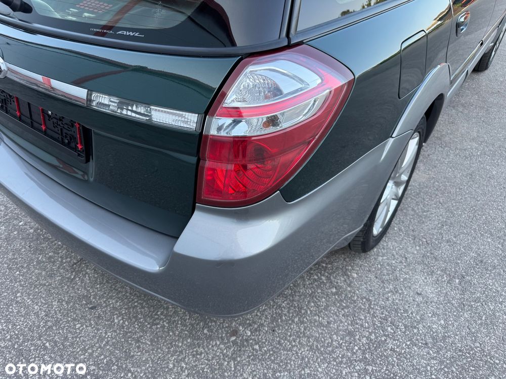 Subaru Outback Legacy 2.5RC NAV - 10