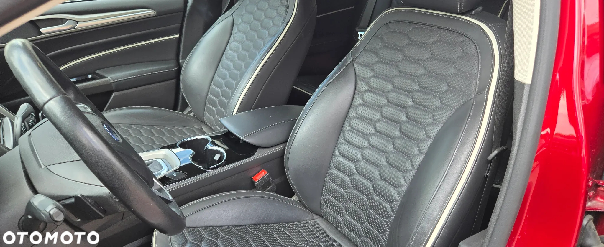 Ford Mondeo Vignale 2.0 TDCi PowerShift - 14