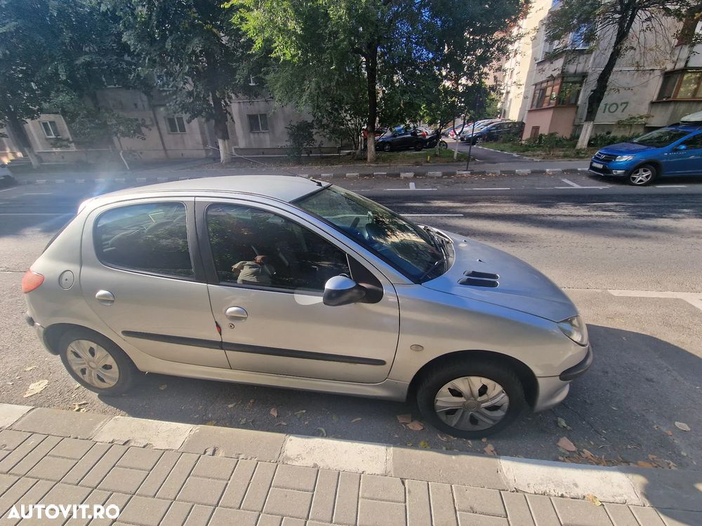 Peugeot 206 - 8
