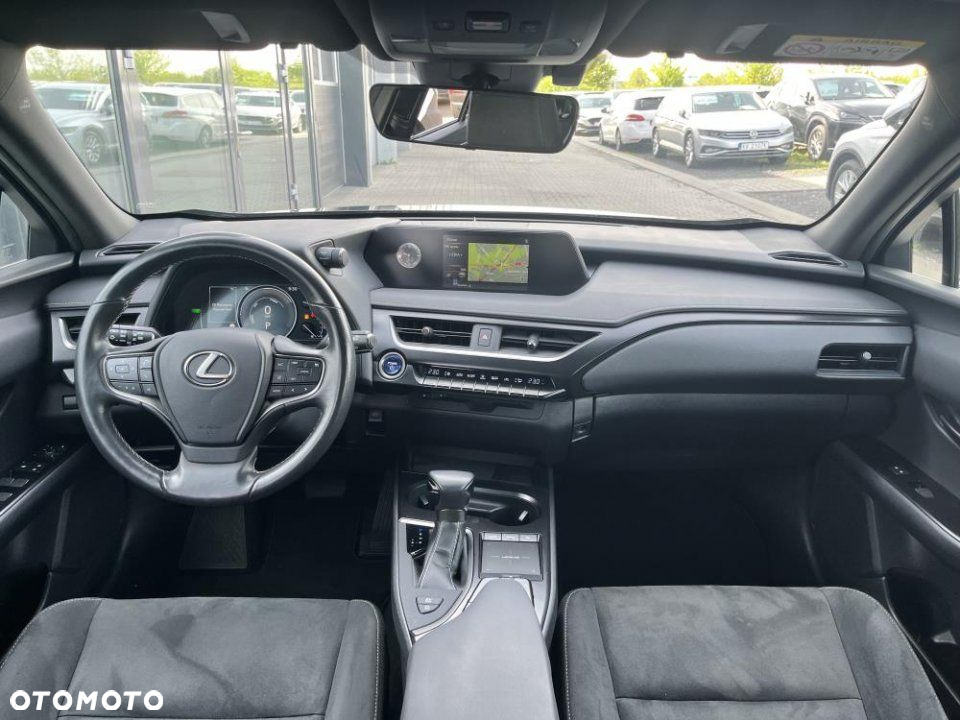 Lexus UX - 28